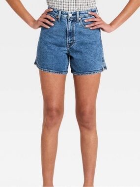 Universal Thread Mid-Rise Blue Denim Shorts Size 2 NWT